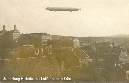 Zeppelin Z II über Schloss Bensberg