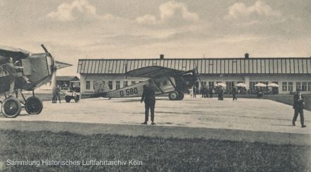 Vorfeld Flughafen Köln Butzweilerhof 1926