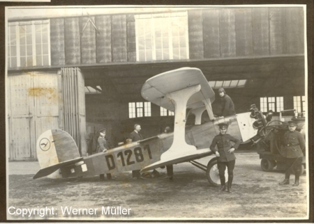 BFW U 12a D 1281 auf dem Flughafen Köln Butzweilerhof