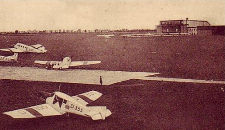 Junkers F13 Kennnummer D 355 "Seeschwalbe" auf dem Flughafen Köln Butzweilerhof