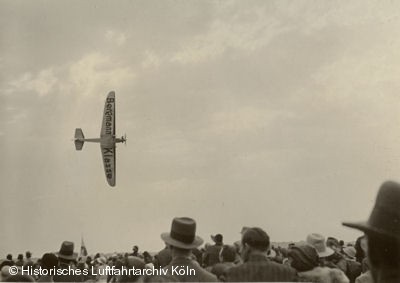 Groflugtag des Klner Clubs fr Luftsport (KCfL) und Zigarettenhersteller Haus Begmann heute HB