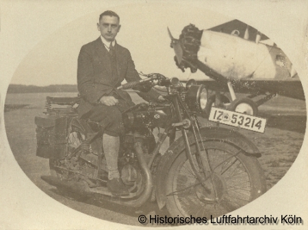 Polizeileutnant Dobschtz Polizeiwache Flughafen Kln Butzweilerhof