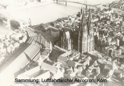 Foto eines Passagiers der DoX  am 21.09.1932 auf  den Kölner Dom und den Kölner Hauptbahnhof