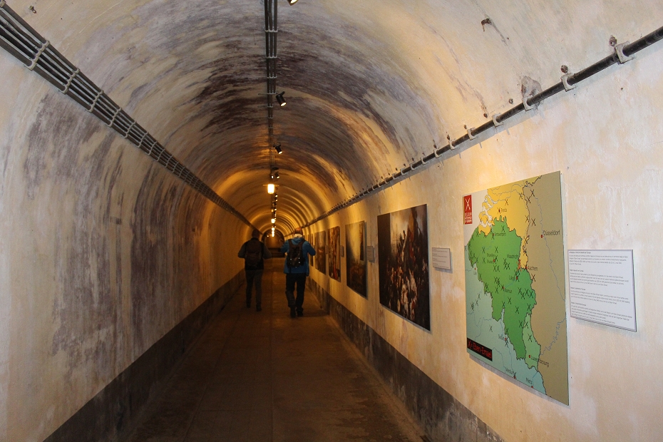 Einer der Gnge im Eingangsbereich des belgischen Fort Eben Emael