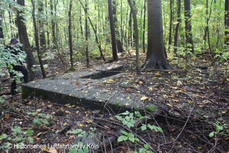 Fundament des ehemaligen Aussichtsturms von Fort IV