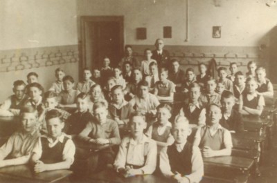 Schulklasse von Hermann Josef Falkenstein um 1940
