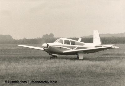 D-E_ _ _ Mooney Mark - Sternflug "Luftschlacht um England" 1969 Butzweilerhof