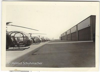 Belgischer Tower Butzweilerhof Alouette II vor den Flugzeughallen