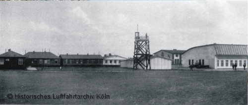 Verkehrsturm und Dienstaufsichtsbaracke der Luftpolizei Flughafen Kln Butzweilerhof