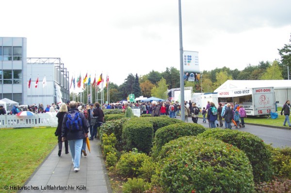 Besucher des Tag der Luft- und Raumfahrt 2011