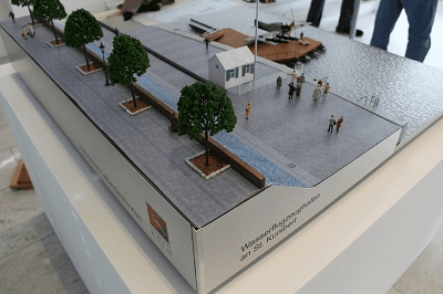 Ausstellung des Historischen Archivs Kln - Modell des Wasserflugzeughafen an St. Kunibert