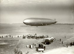 Wallpaper "Graf Zeppelin" auf dem Butzweilerhof
